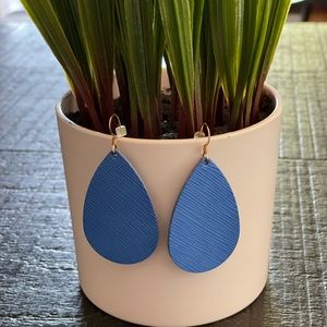 Nickel & Suede small Santorini. Excellent condition.